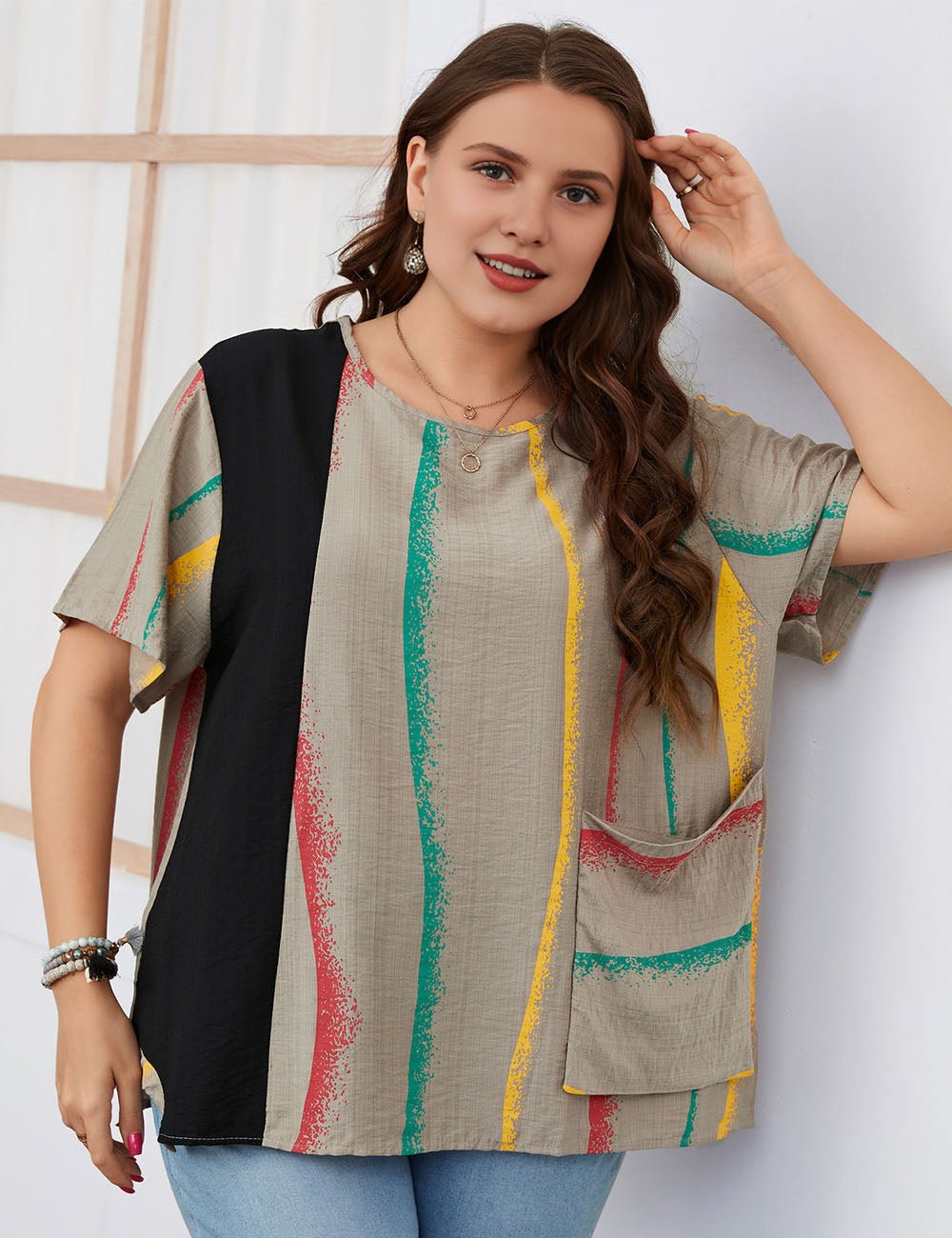 Women Plus Size Loose Irregular Lines Graphic Tee | PRUSES - PRUSES