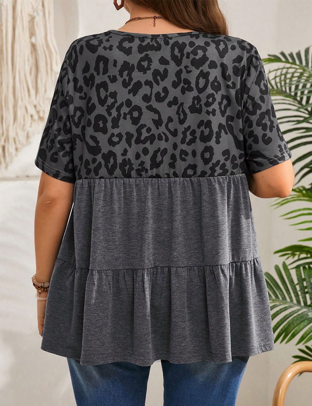 Women Plus Size Leopard print T-shirt | PRUSES - PRUSES